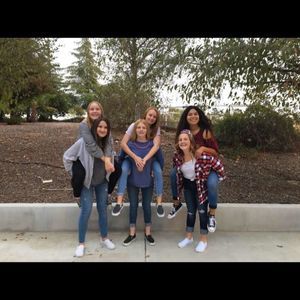 Meet your Posher, Isabella